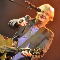 Tom Cochrane at Molson Canadian Hockey House!
